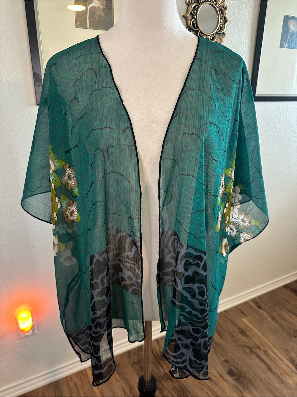 Band of Gypsies Teal Floral Kimono